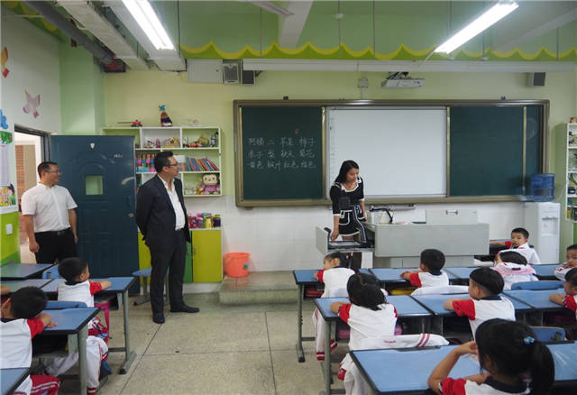 熱烈歡迎香港西貢區工商聯魏志偉會長一行到東辰集團參觀訪問