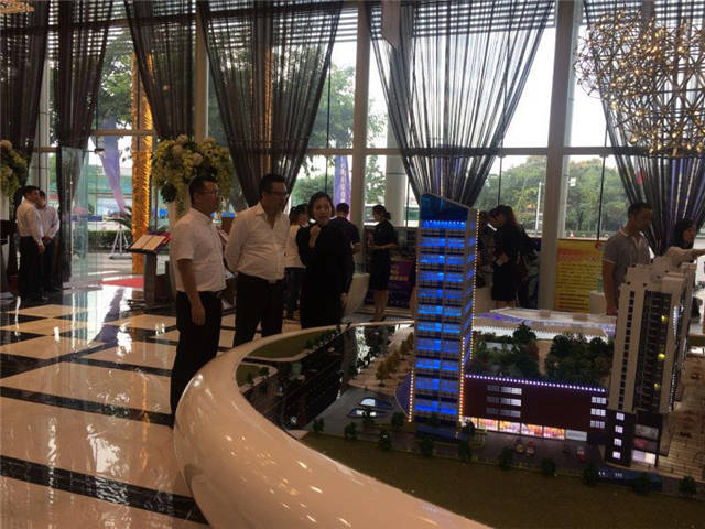 熱烈歡迎香港西貢區工商聯魏志偉會長一行到東辰集團參觀訪問