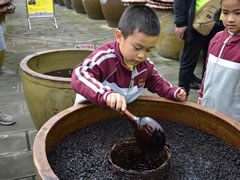 東辰學(xué)子優(yōu)秀，原來是從娃娃抓起的