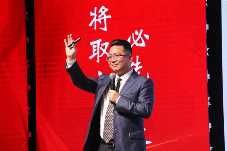 趙賢政總經理作《大融合方能大發展》的主題演講